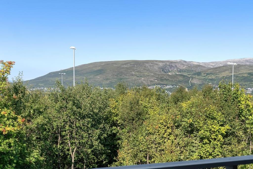 Вилла Elegant 4br With Great Views And Location Тромсё